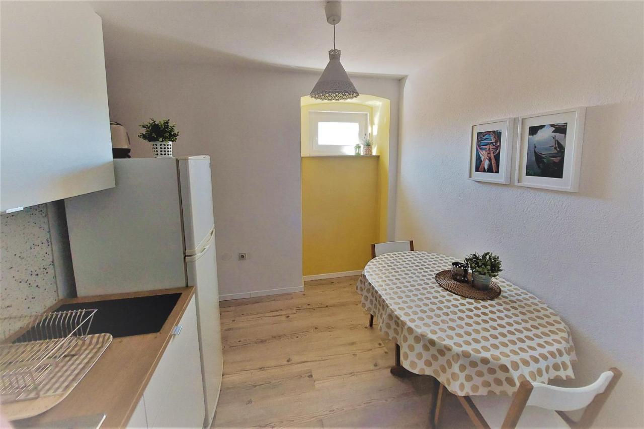 Casa Di Castello Apartment Mali Losinj Luaran gambar