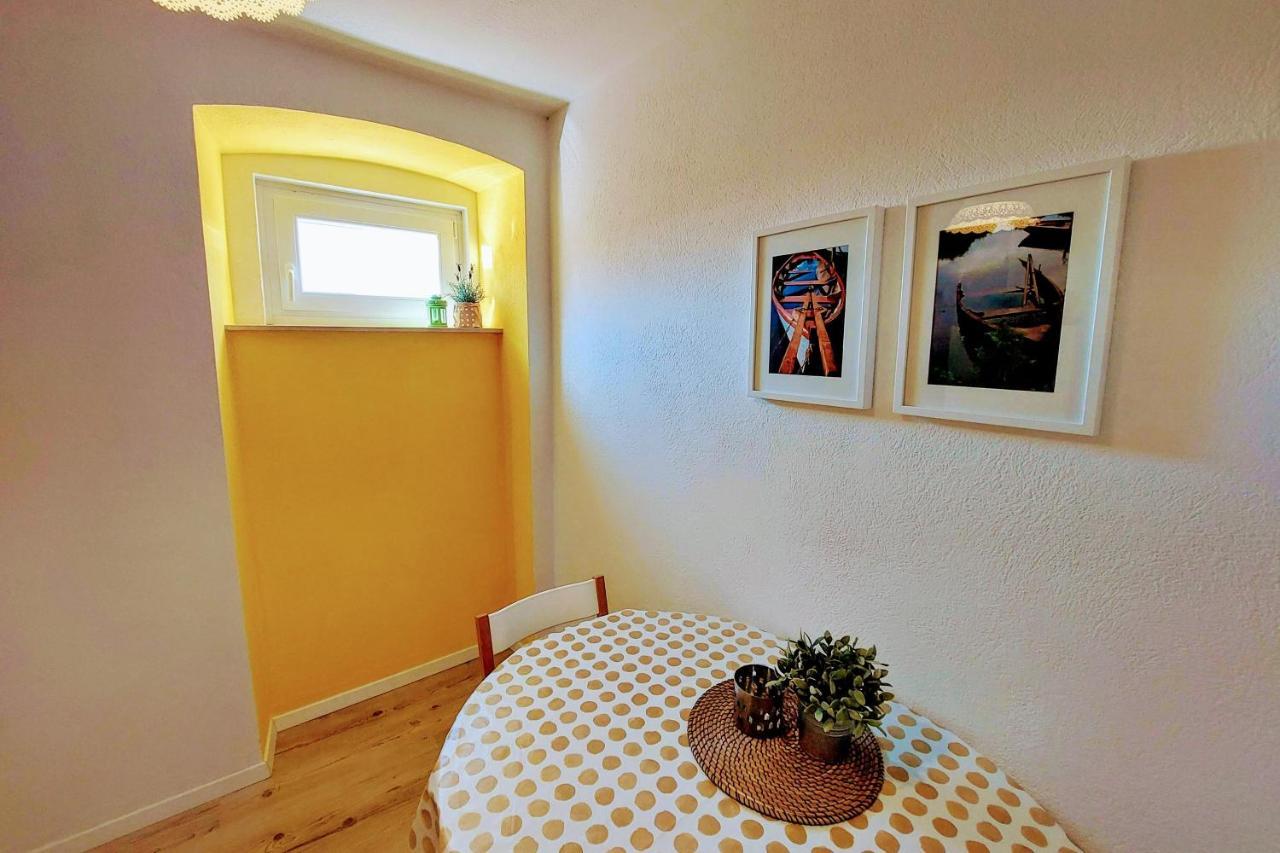 Casa Di Castello Apartment Mali Losinj Luaran gambar