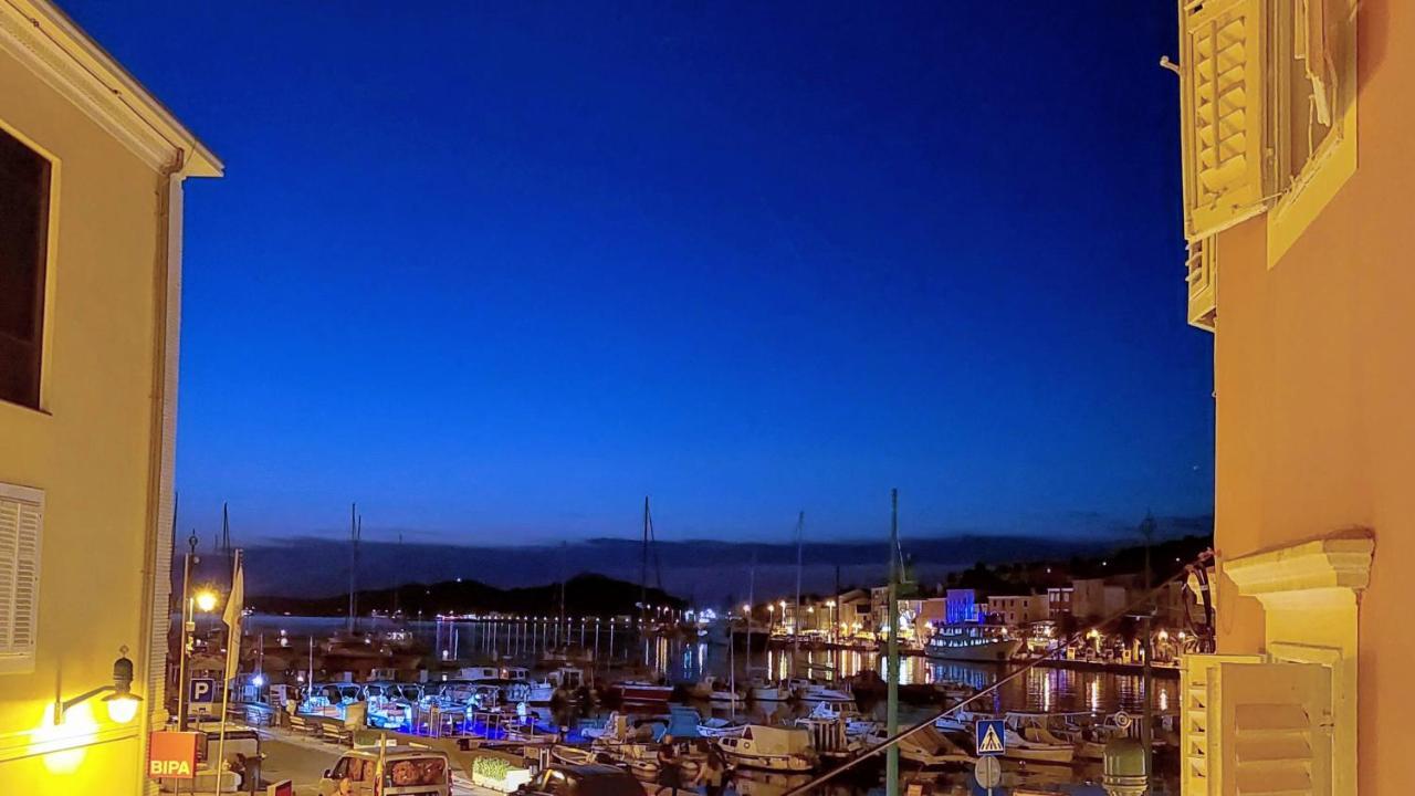 Casa Di Castello Apartment Mali Losinj Luaran gambar