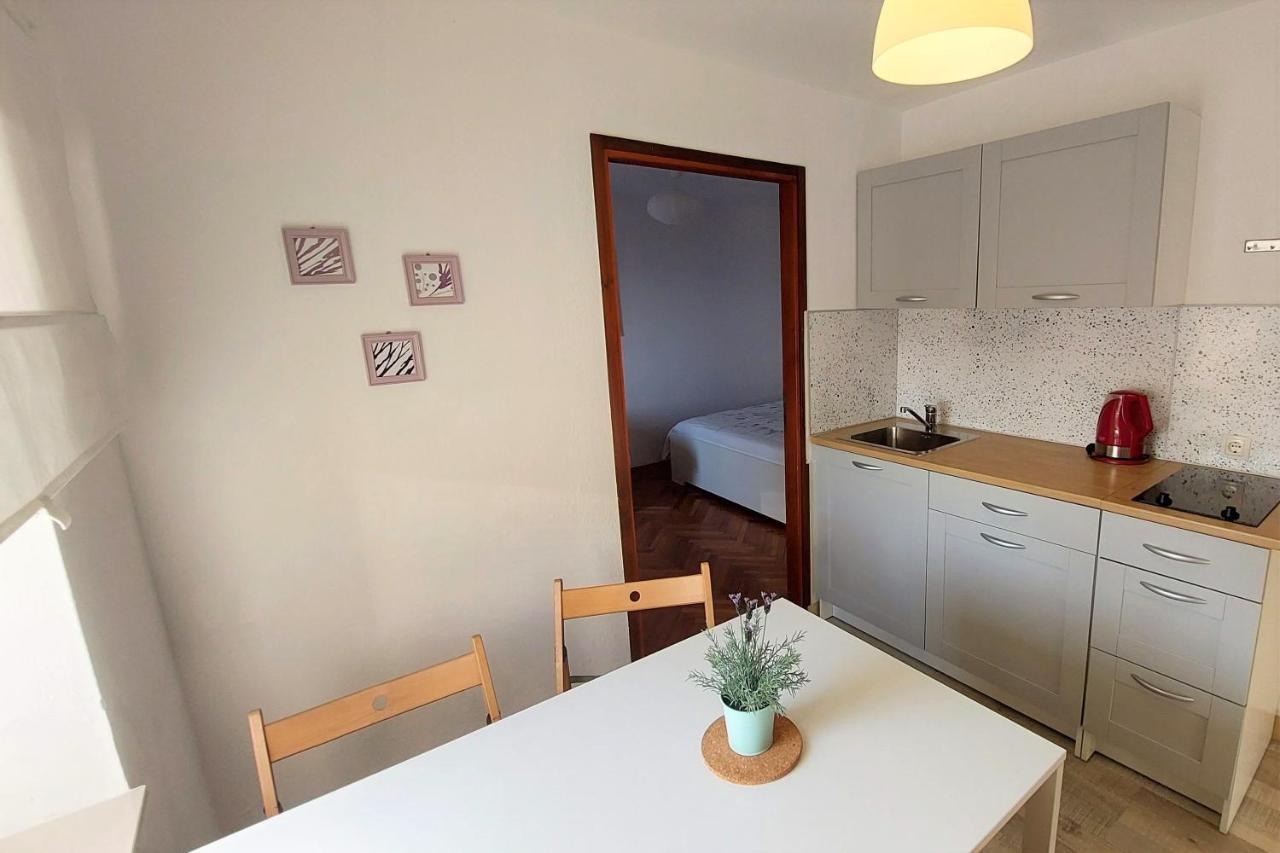 Casa Di Castello Apartment Mali Losinj Luaran gambar