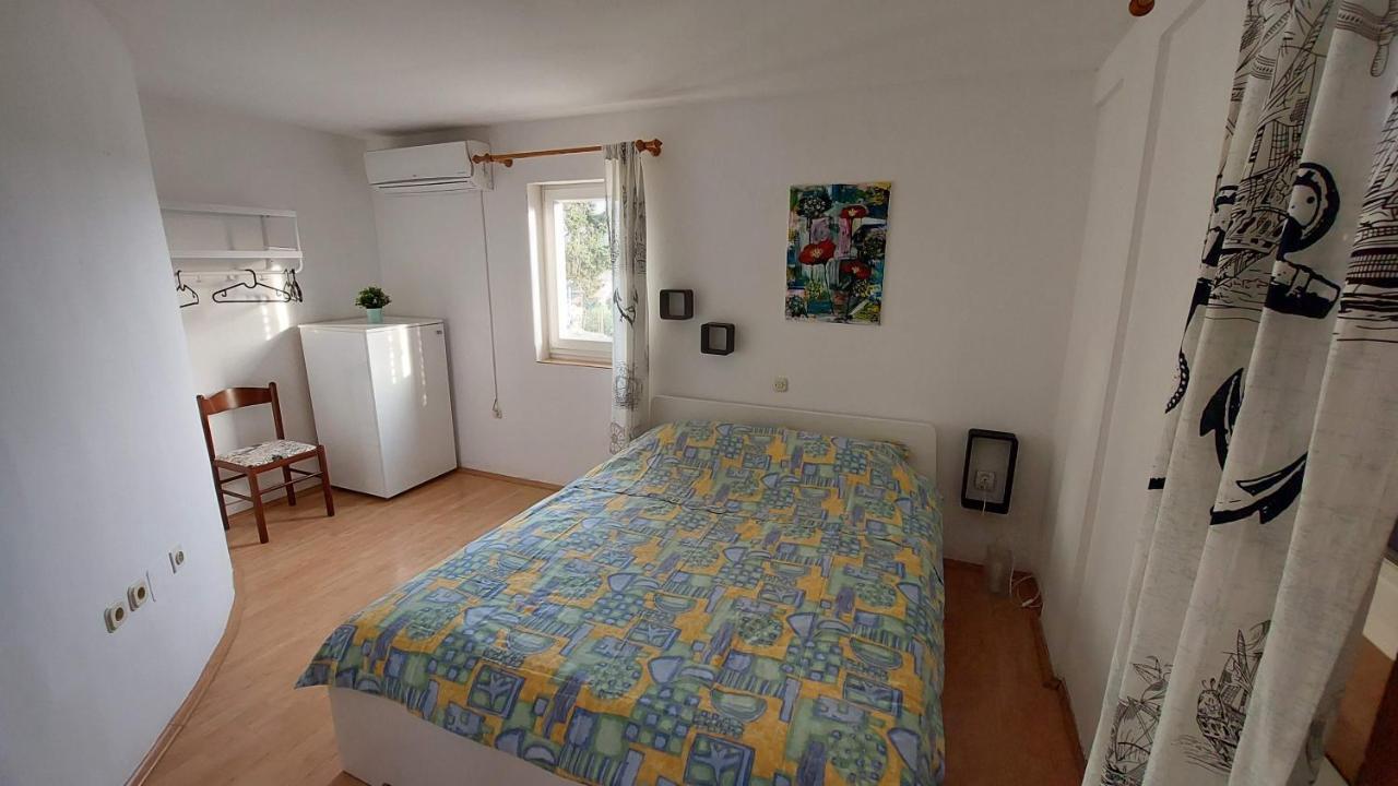 Casa Di Castello Apartment Mali Losinj Luaran gambar