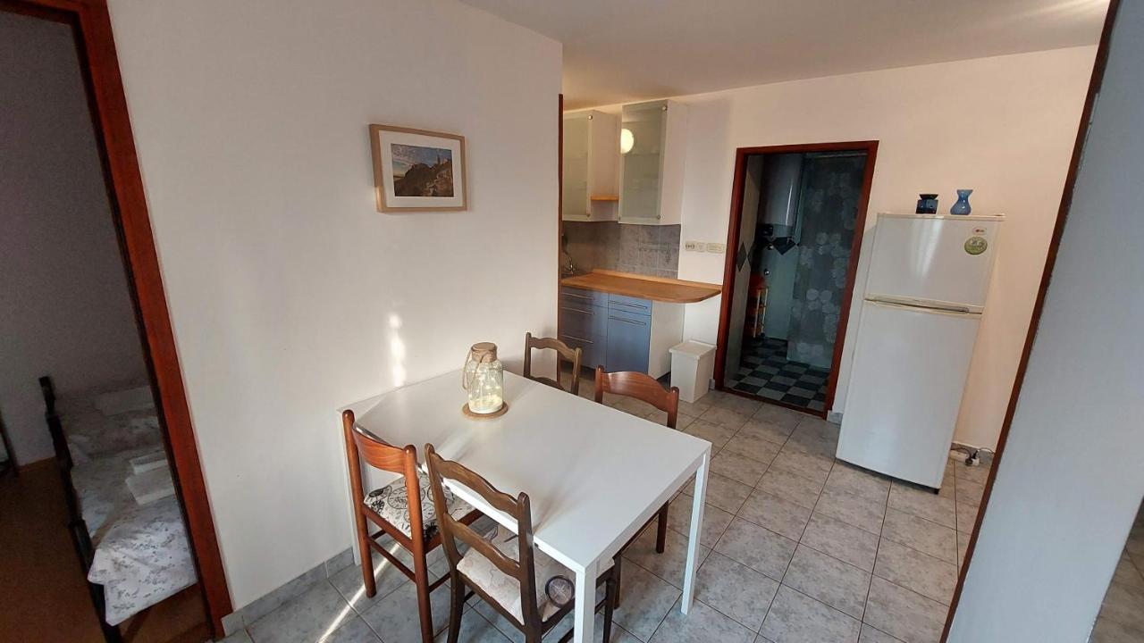 Casa Di Castello Apartment Mali Losinj Luaran gambar